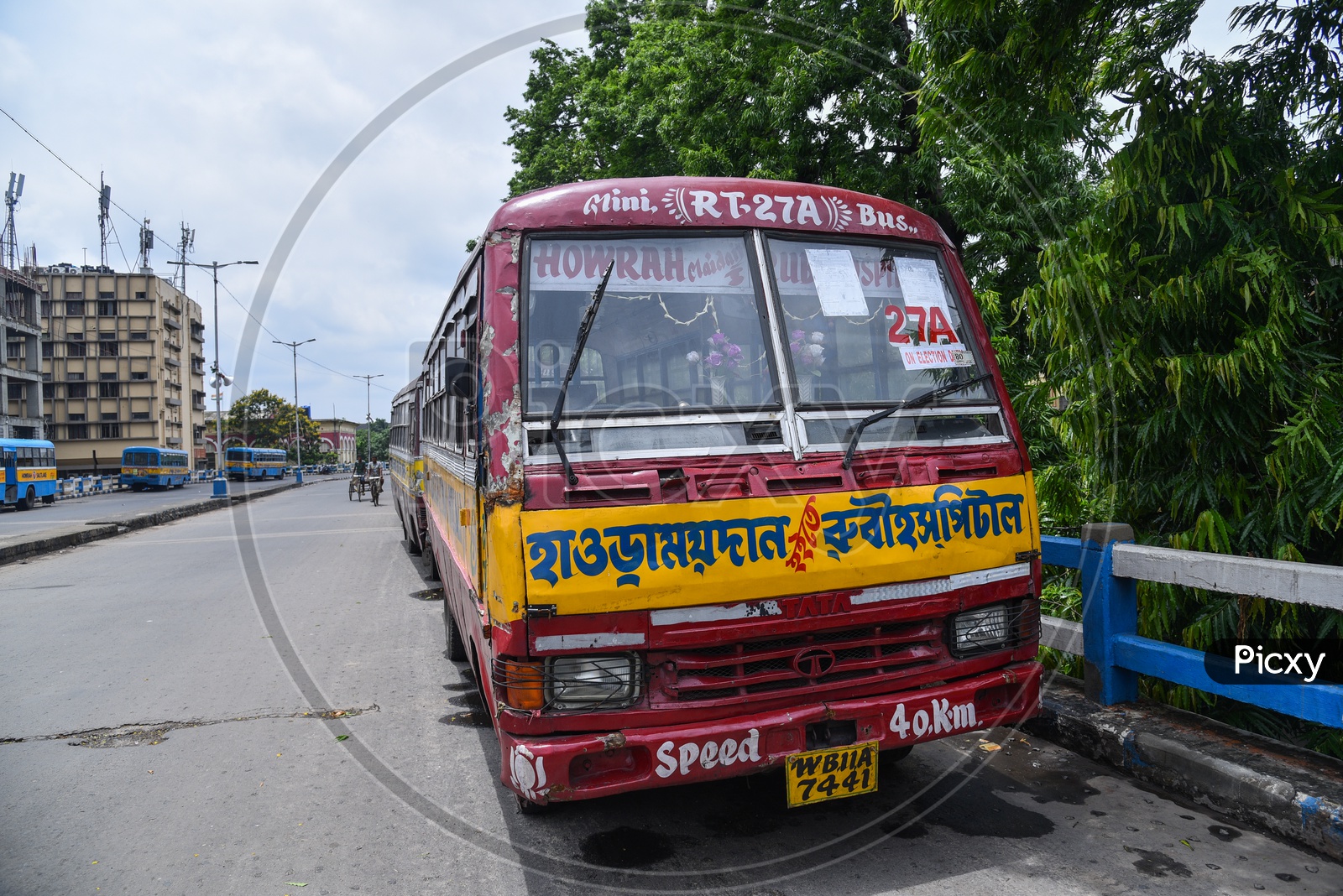 Local Buses In Kolkata City