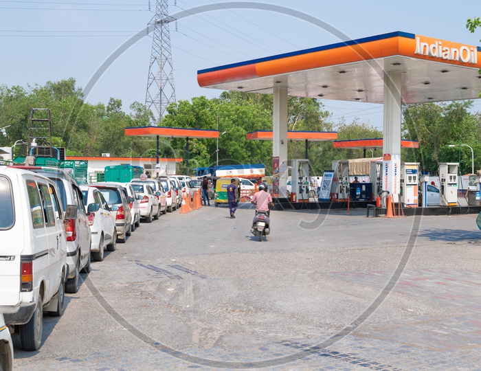 Vehicle's row for the fuel at the Indian Oil petrol pump
