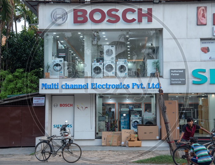 Bosch Name Board On a Outlet Shop