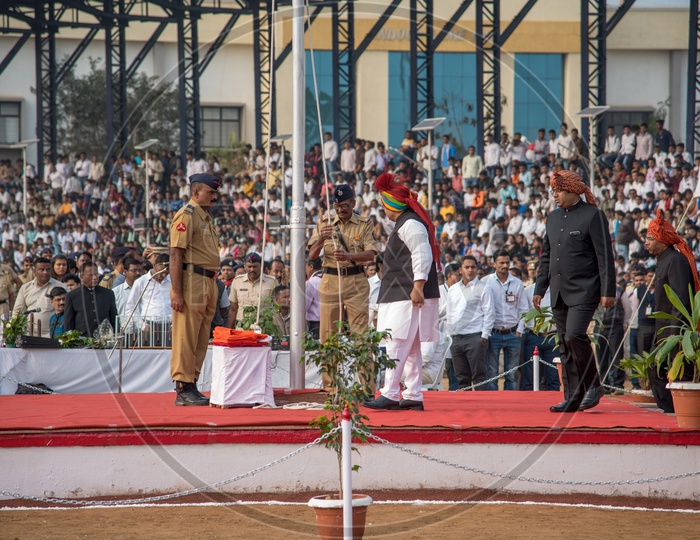 Officials Hoisting The Indan National Flag In Independence Day   Parade