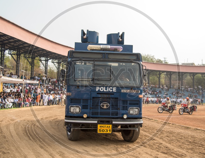 Amravati  City Police Disaster Response Vehicle   in Independence Day Parade