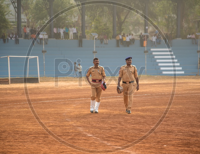 Maharashtra Police Cadet Man With Rifles in Independence Day  Parade
