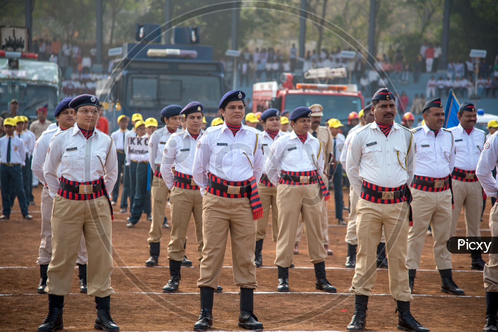 Maharashtra Cadet  Traffic  Division Woman  Police in The Independence Day Parade