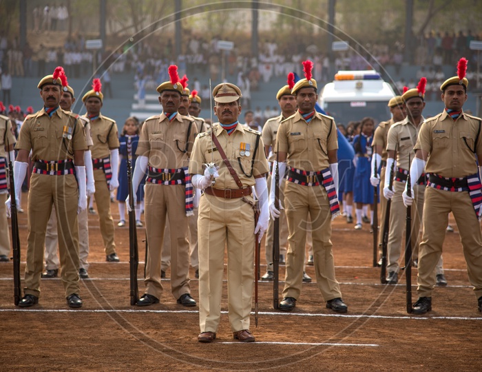 Maharashtra Police   Marching At  The  Independence Day Parade