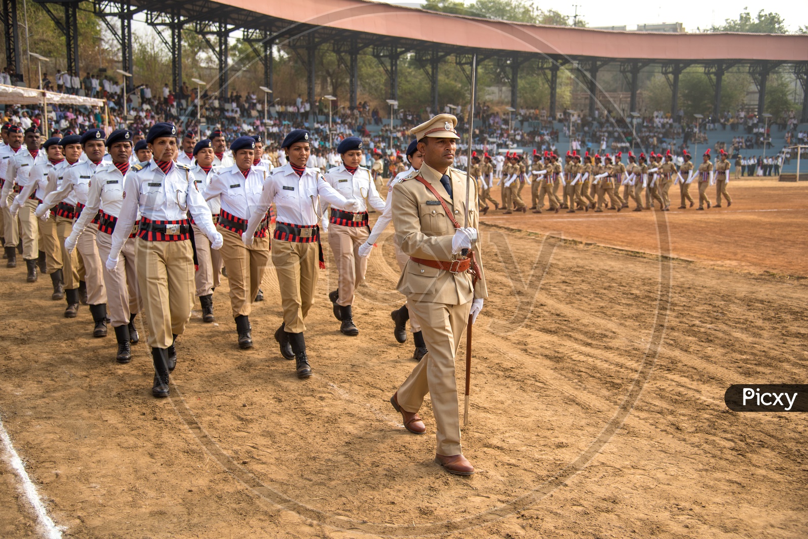 Maharashtra Cadet Traffic Division  Woman   Police Marching in Independence Day Parade