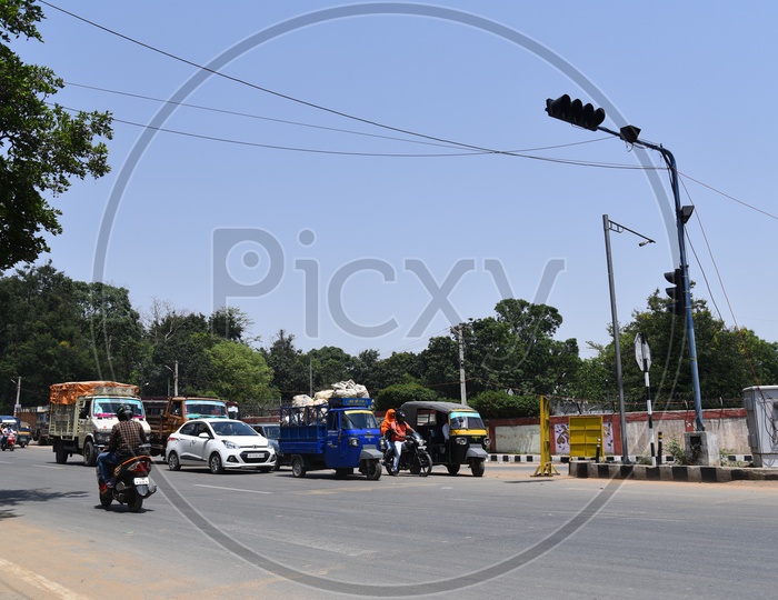 Commuting Vehicles  On   Kheilgaon - Tatisilwai Road in Ranchi