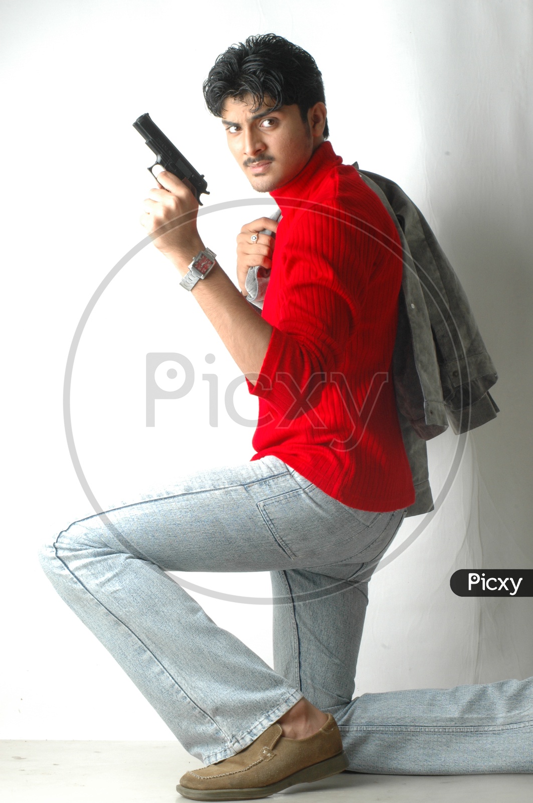 Confident Young Man Burglar Posing Gun Stock Photo 481924075 | Shutterstock