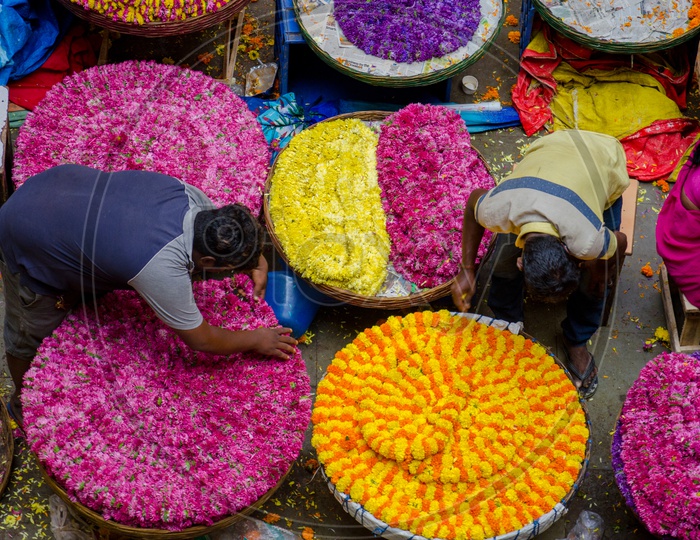 Flower sellers in kr market