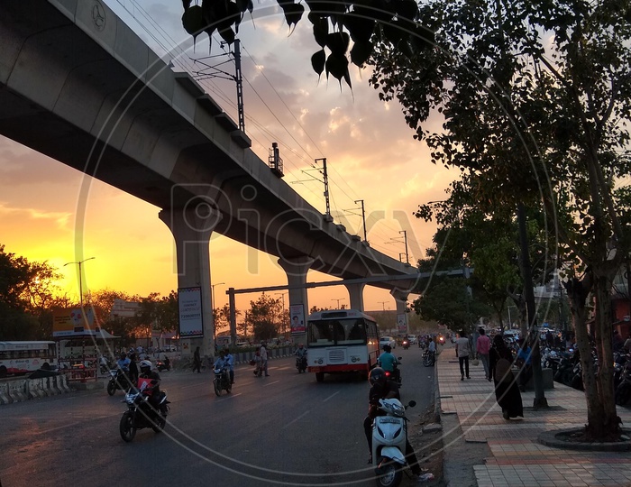 Sunset and Metro lane