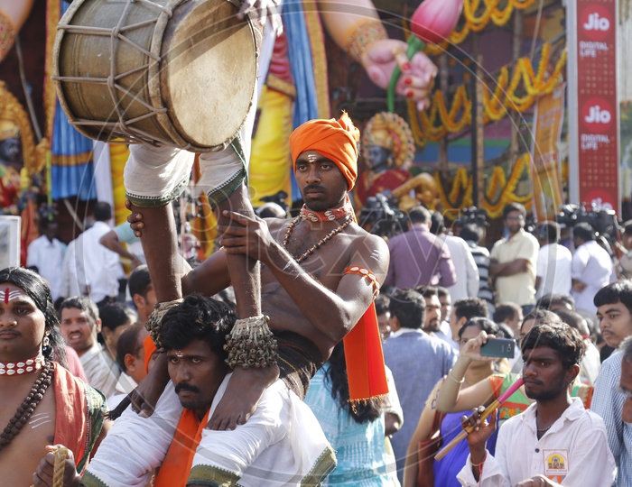 Ganesh Chaturthi  Indian athletes welcome Lord Ganesh with cheers of ' Ganapati bappa moraya