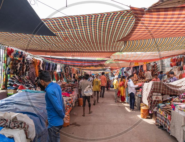 Meena Bazaar near Jama Masjid