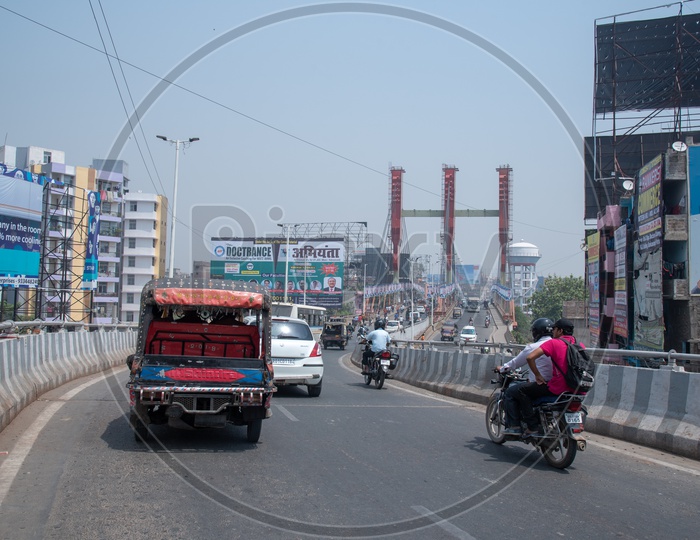 Commuting Vehicles On the Chiraiyatand Flyover , Patna