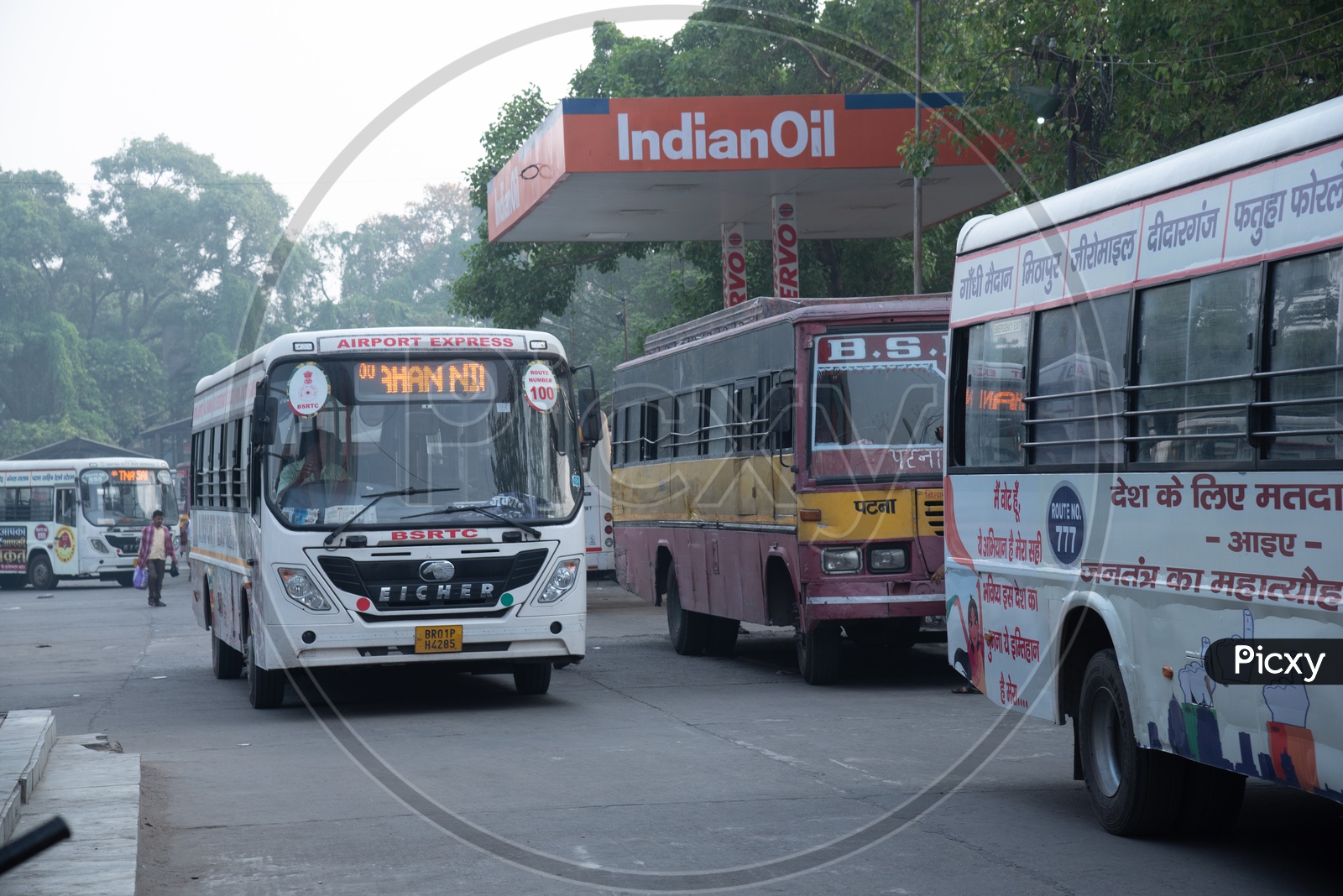 Airport  Express Buses On The City roads Of Patna