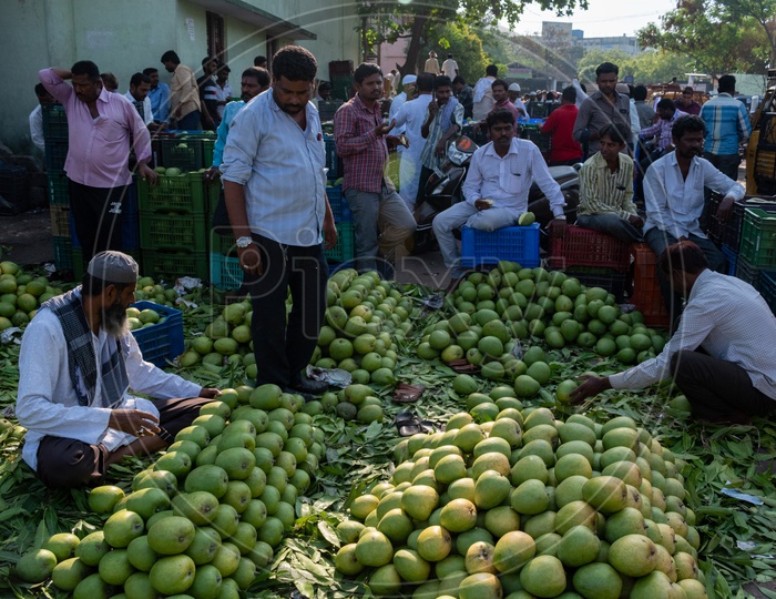 Selling mangoes at Kothapet Fruit market, Dilsukhnagar, Hyderabad.