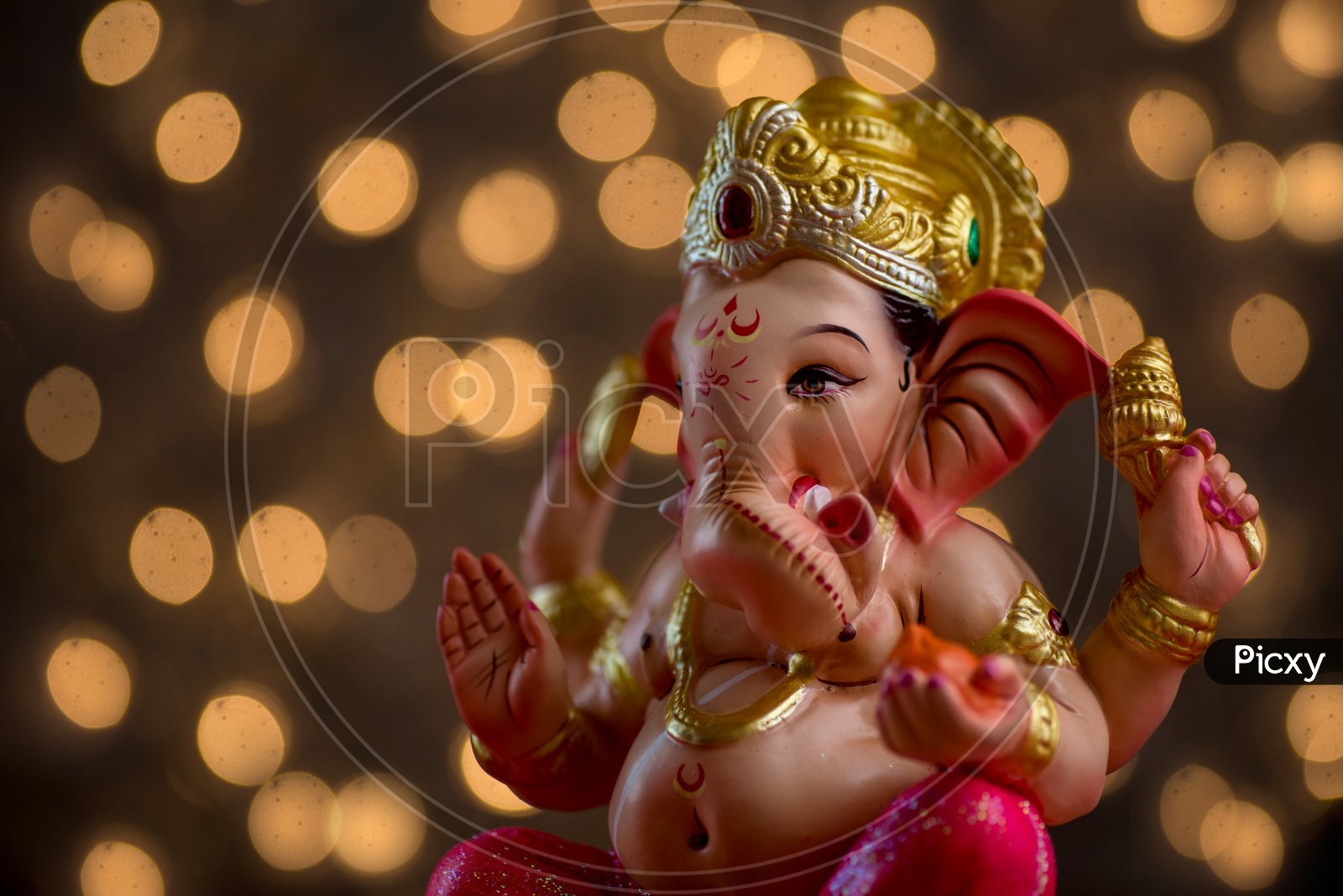 Image of Indian Hindu God, Lord Ganesh Idol For Pooja For Ganesh ...
