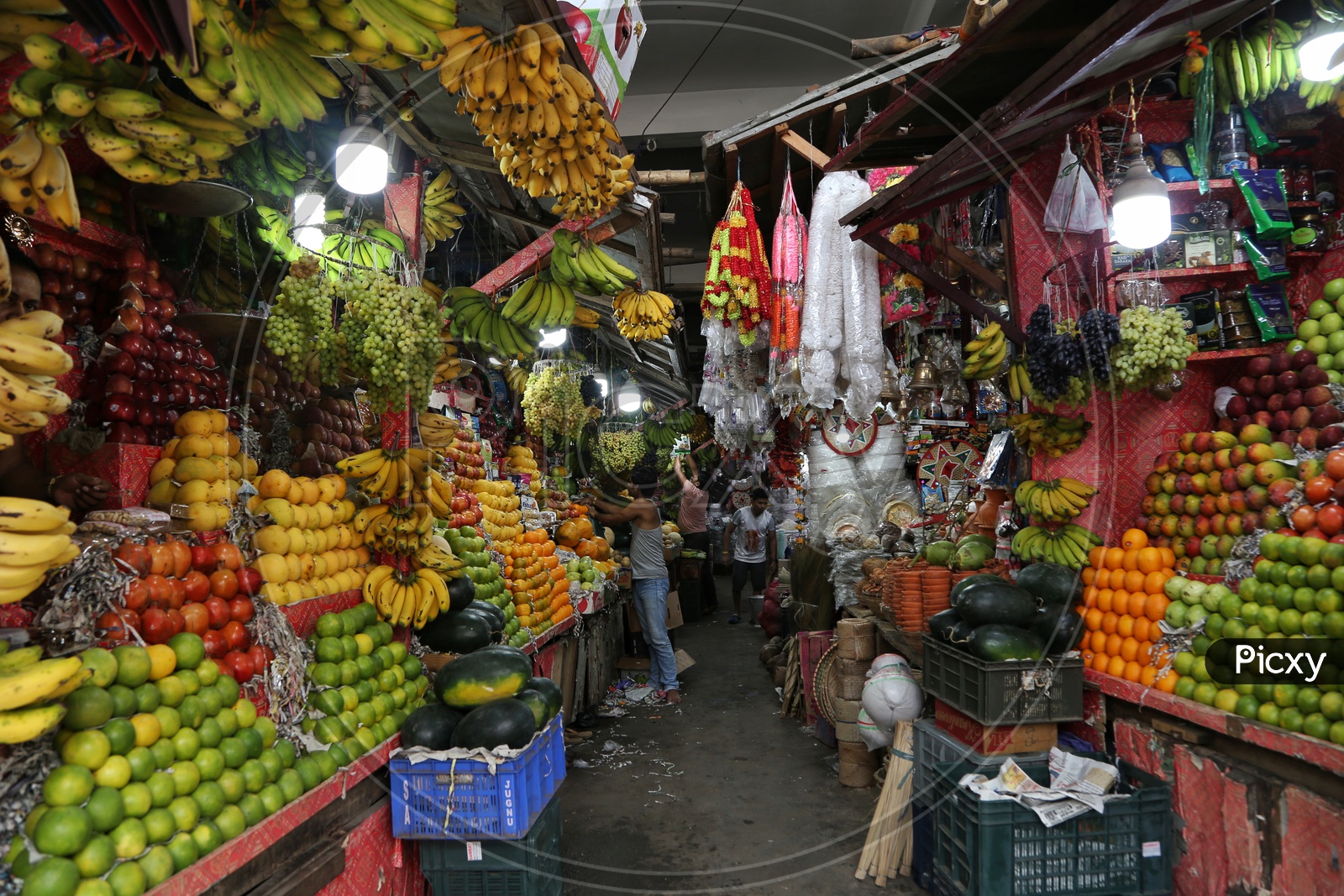 Ganeshguri  Fruit  Market in Guwahati