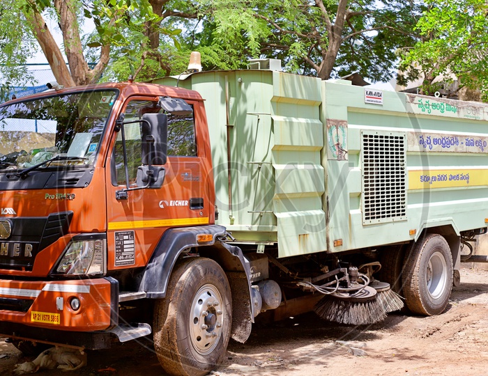 Heavy sweepers used by Kurnool Municipal Corporation.