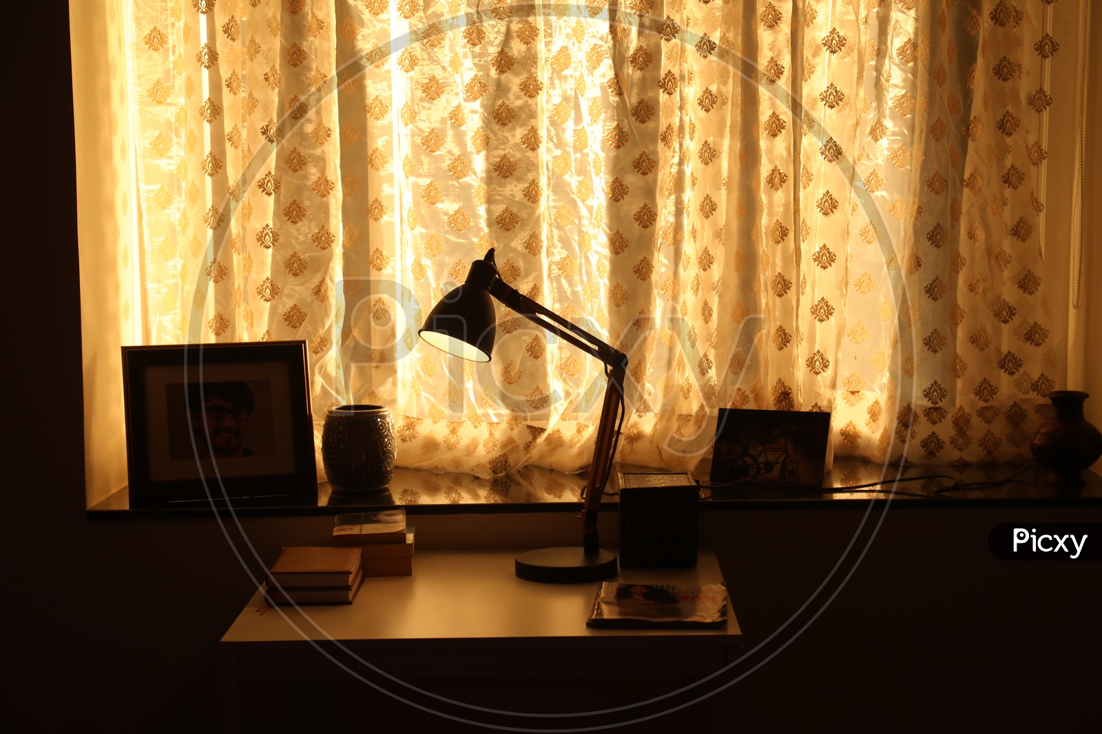Image Of Reading Table With Books And Lamp Near A Window In Bedroom Mt290960 Picxy Reading Table With Books And Lamp, Table Lamp For Reading Books