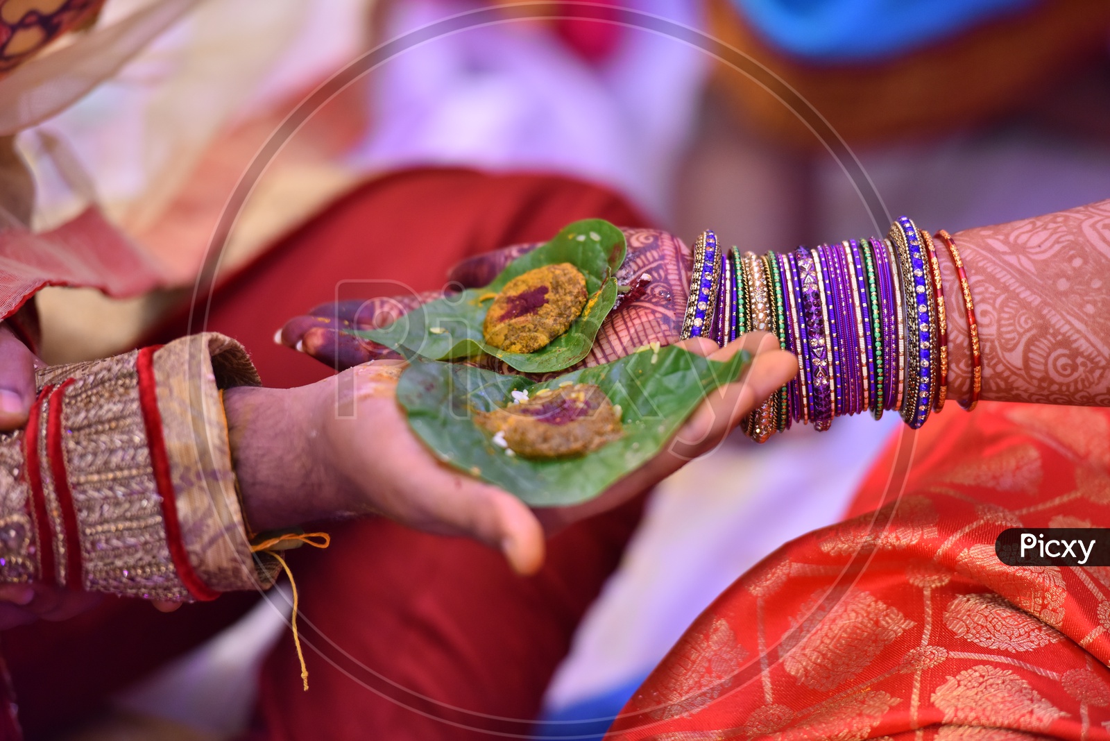 Jeelakarra Bellam  ,  Indian Telugu Wedding  Rituals  hands Closeup