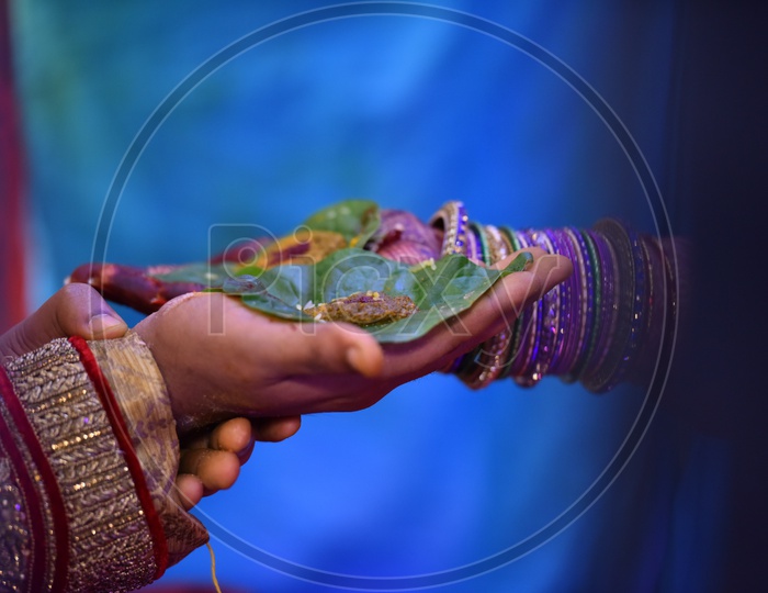 Jeelakarra Bellam  ,  Indian Telugu Wedding  Rituals