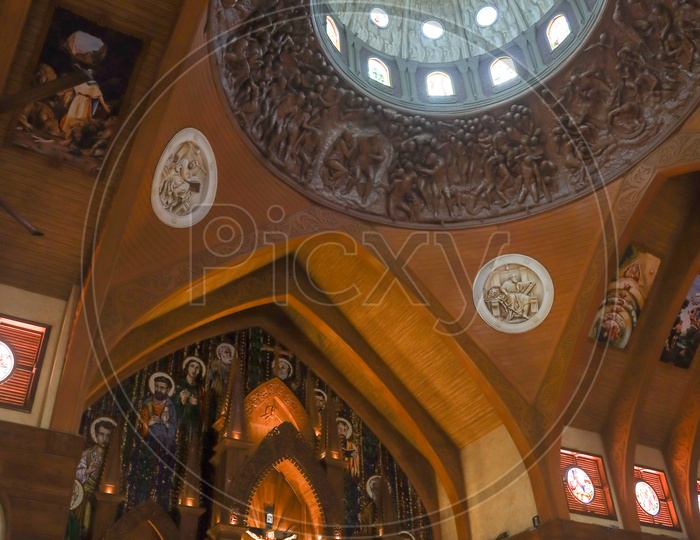 interiors of madre de deus church trivandrum