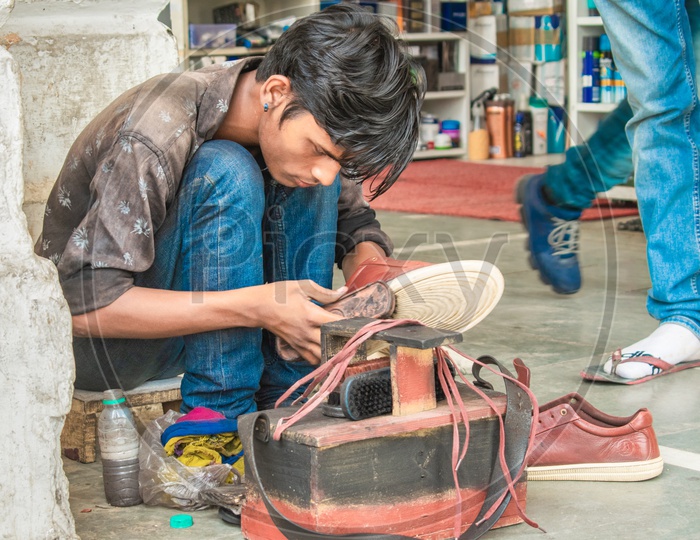 Mochis = shoe repair specialists, found in towns across India. We came  across this particular mini mochi setup in Badami. We are big fans… |  Instagram