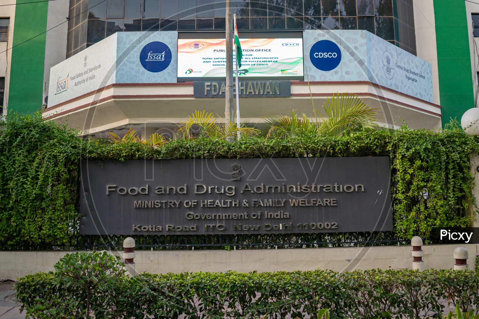 Food Safety and Standards Authority of India (FSSAI) and Central Drugs Standard Control Organization(CDSCO) situated in FDA(Food and Drug Administration) Bhawan, Delhi