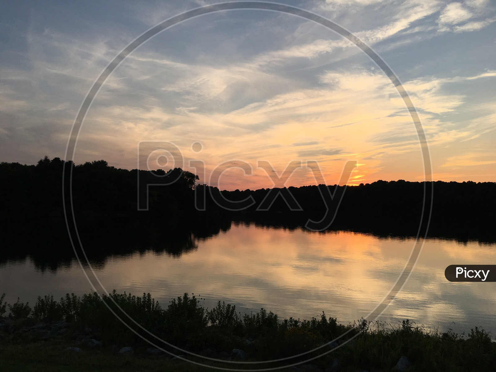 Sun set at lake loop in Maryland, USA