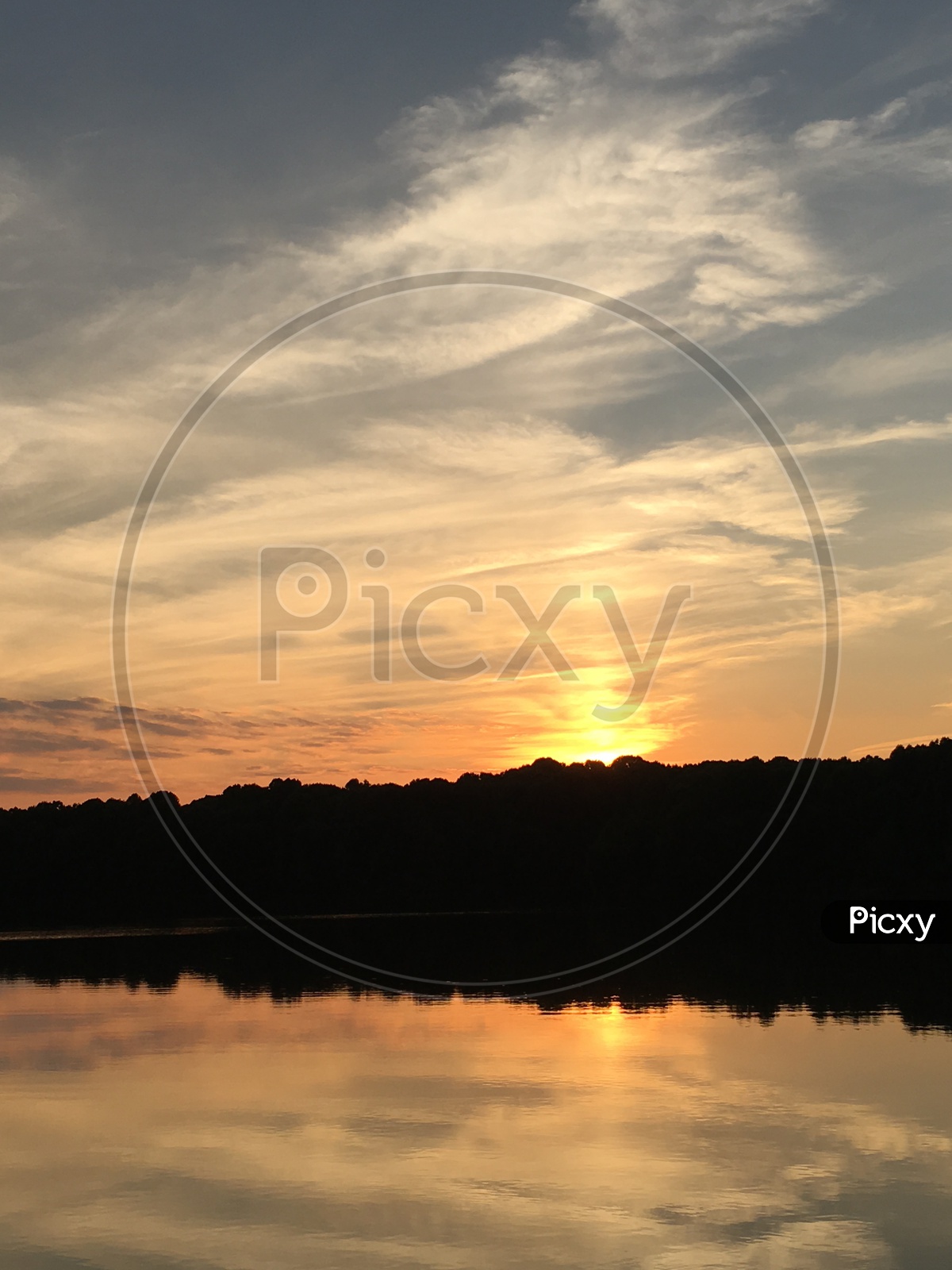 Sun set at lake loop in Maryland, USA