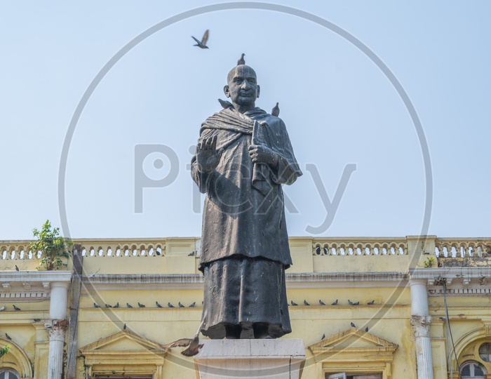 Statue Of Swami Shardhanand near Town Hall, Chandni Chowk, Delhi