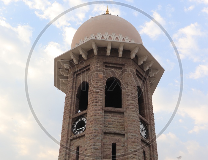 Minar Or Dome Shaped  Hover Pillar  At Mazamjahi Market