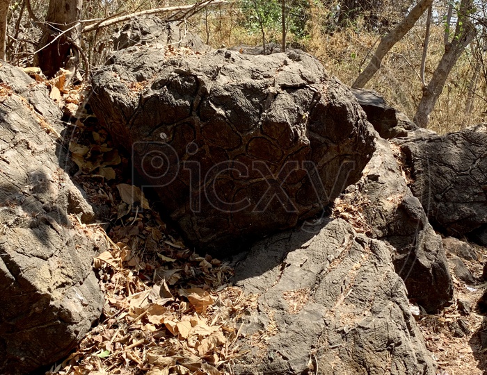 Rock formations, interconnected
