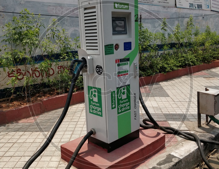 Fast / Rapid charger for the electric cars and vehicles in Hyderabad