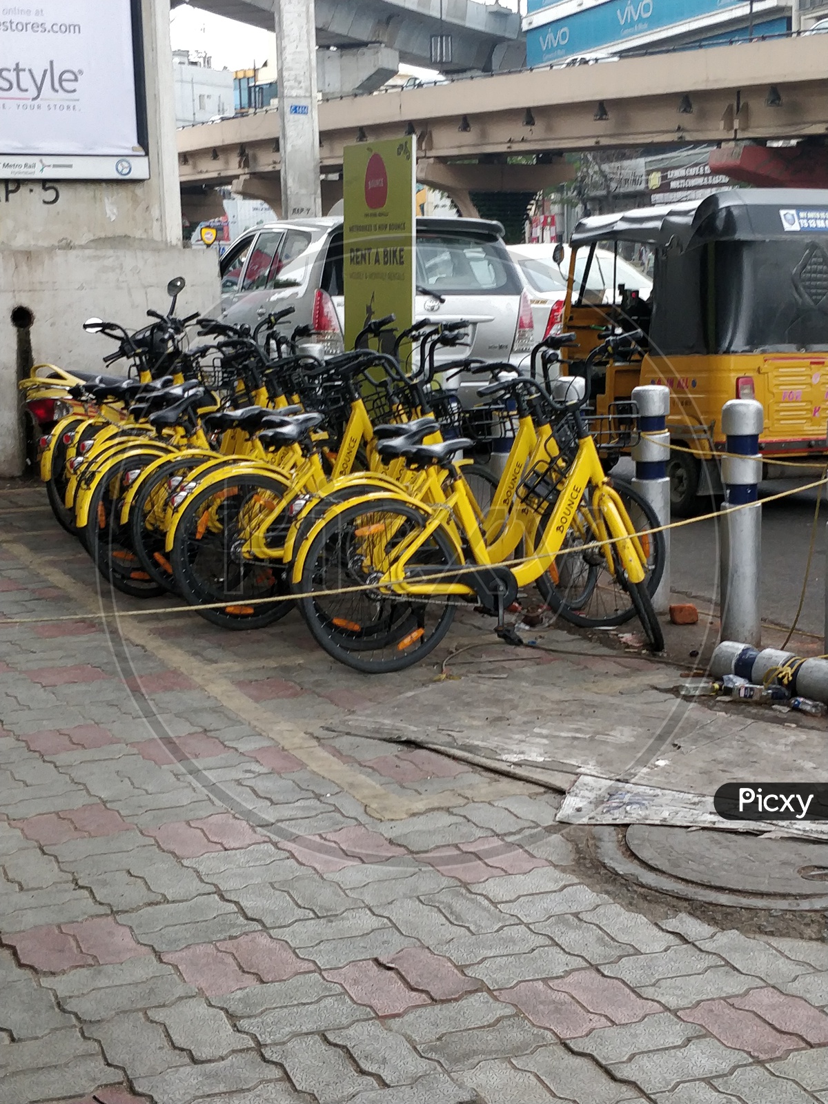 Rent a bicycle near the metro station on hourly basis