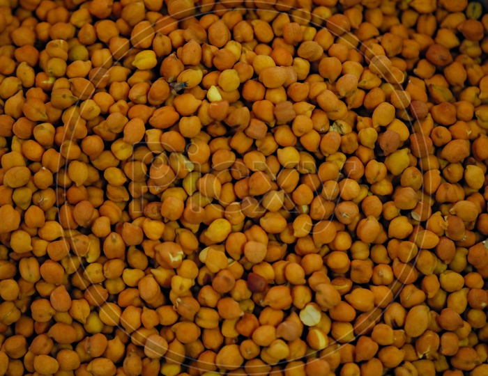 Soaked Horse Gram Or Channa Dal