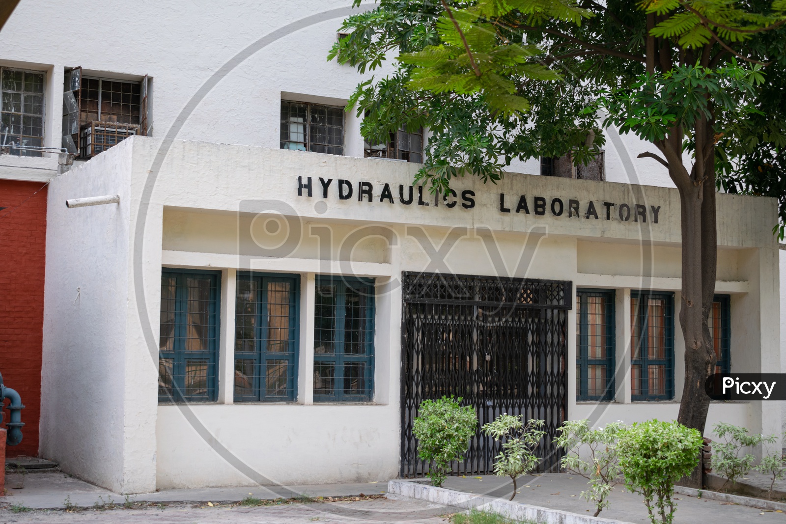 Hydraulics  Laboratory, Department of Civil Engineering, Indian Institute of Technology Roorkee (IIT Rookee)