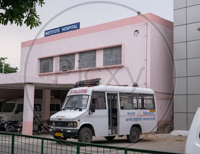 Ambulance and Institute Hospital, Indian Institute of Technology Roorkee (IIT Roorkee)