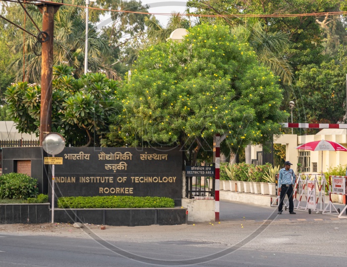 Indian Institute of Technology Roorkee(IIT Roorkee) Main Gate