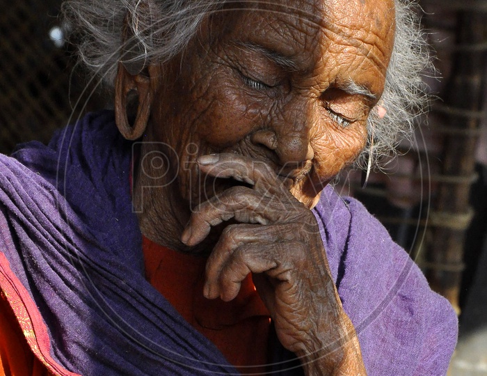 The old woman of Mathura tribe