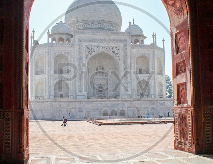 Taj Mahal on a sunny morning
