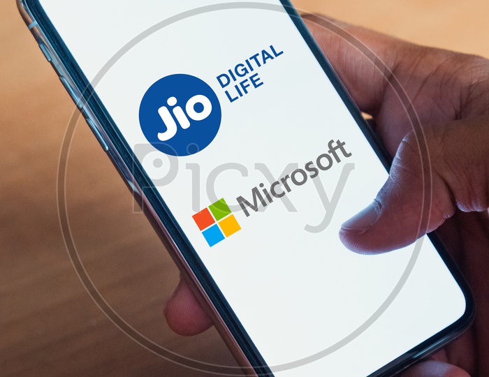 Reliance Jio Digital Life and Microsoft MOU Partnership