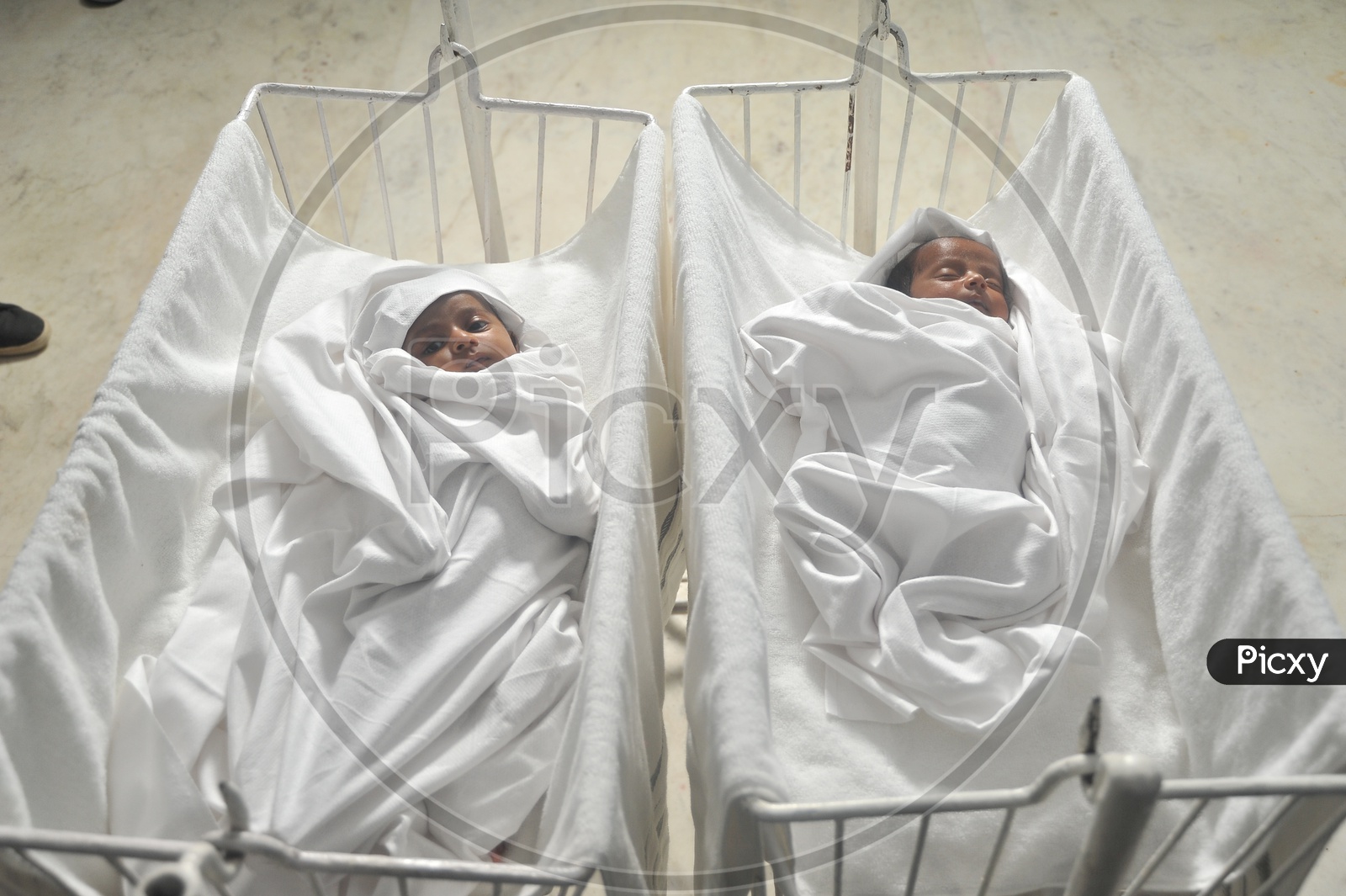 Twins New Born Baby Child In Hospital Swing