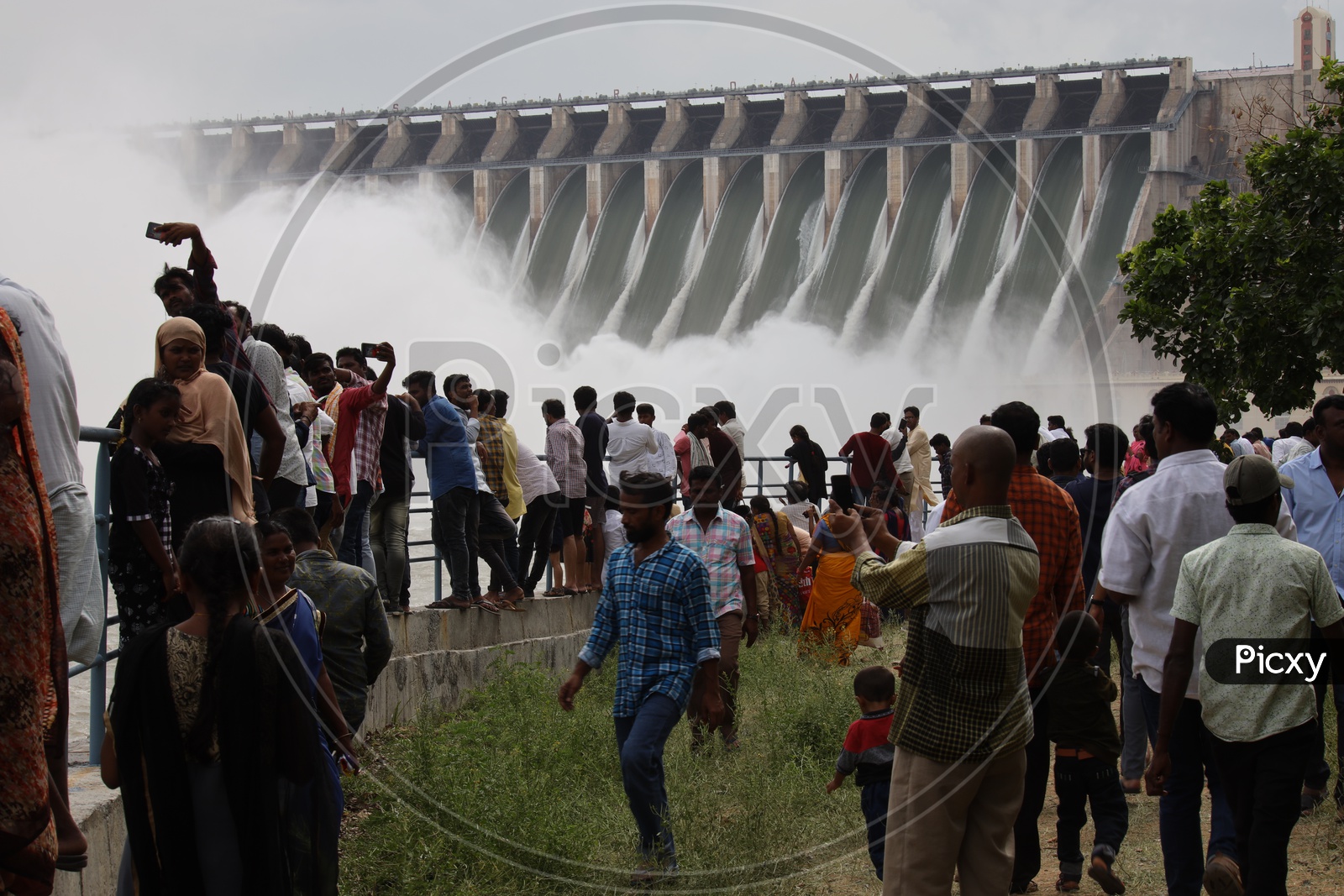 Visitors Watching  Nagarjuna Sagar Dam  Gates Opened Water Gushing