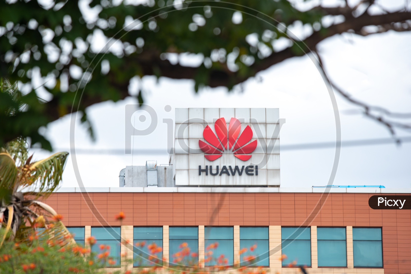 Image of Huawei Corporate OfficeKM518020Picxy
