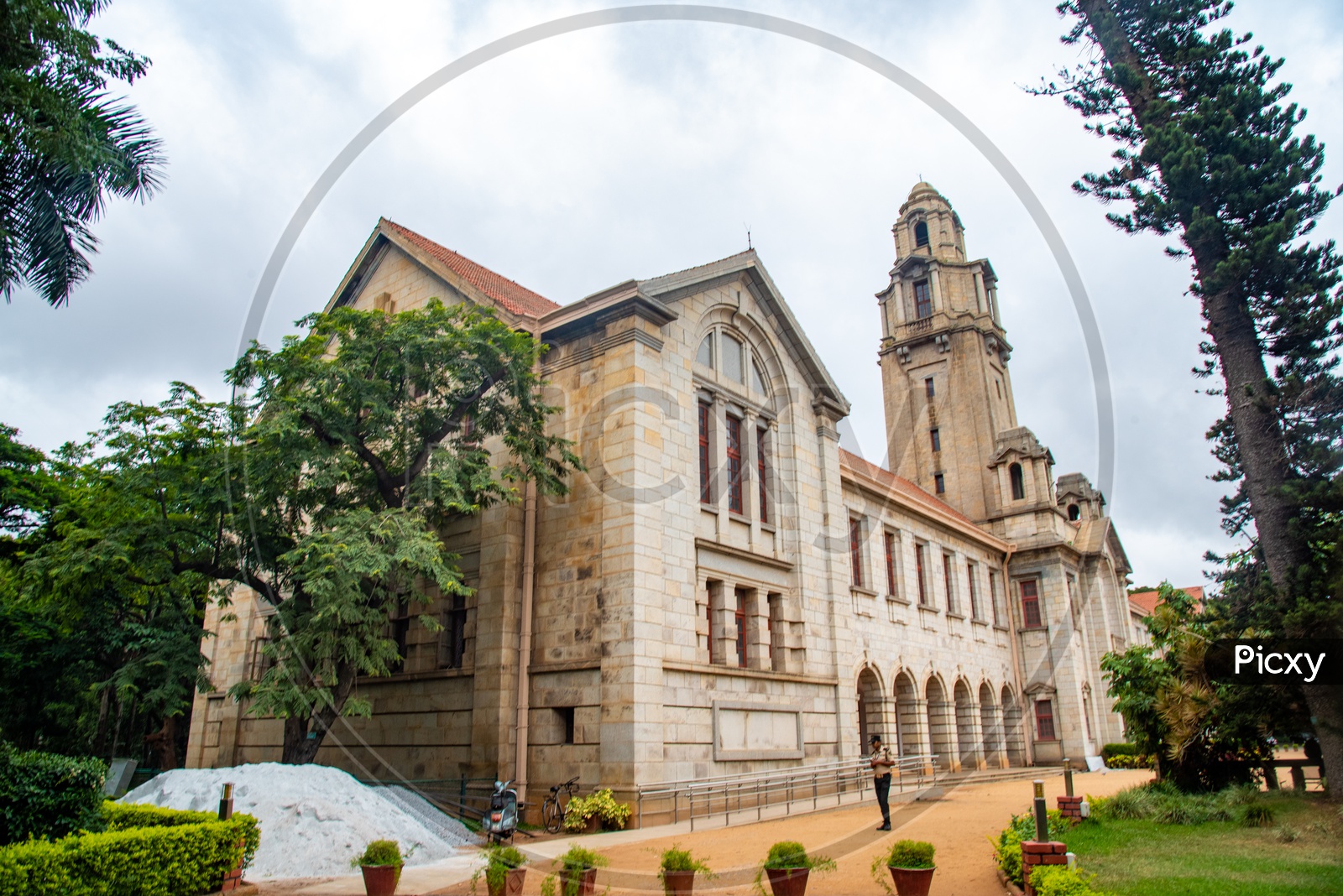 Image of IISc Bangalore Main Building-EZ216897-Picxy