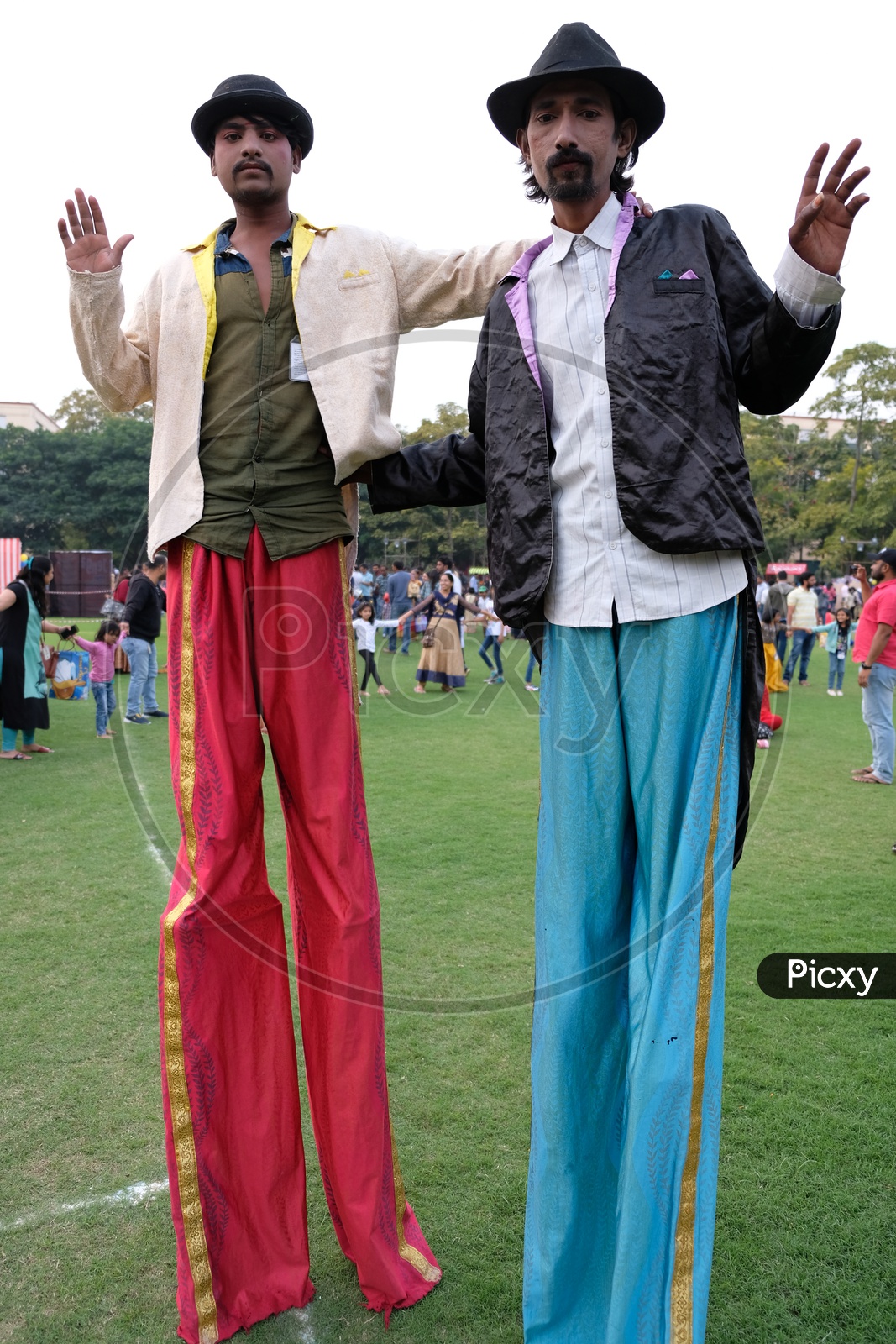 Image of Man Walking Stilts in a ParkZC916893Picxy