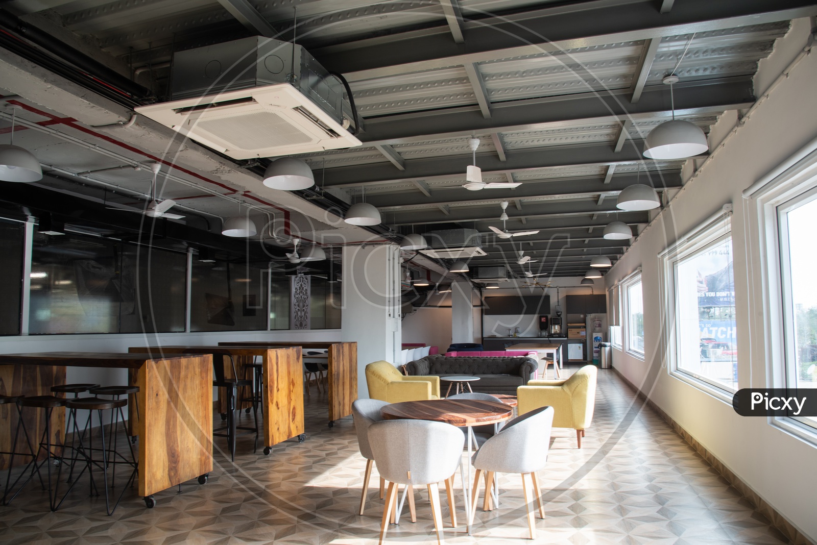 Coworking Spaces, Corporate Office Work Spaces, Recreation lounges
