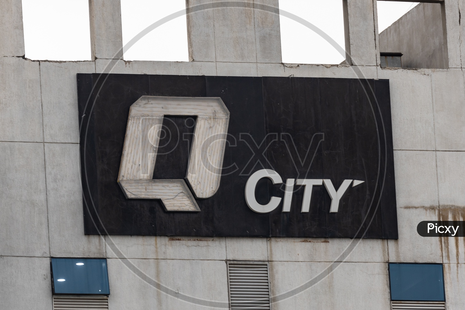 Q-city towers,nanakramguda
