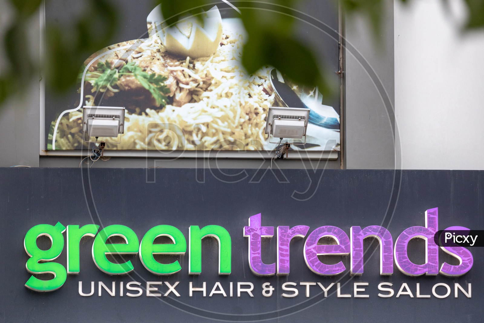 Greentrends, Unisex Hair Saloon Chain
