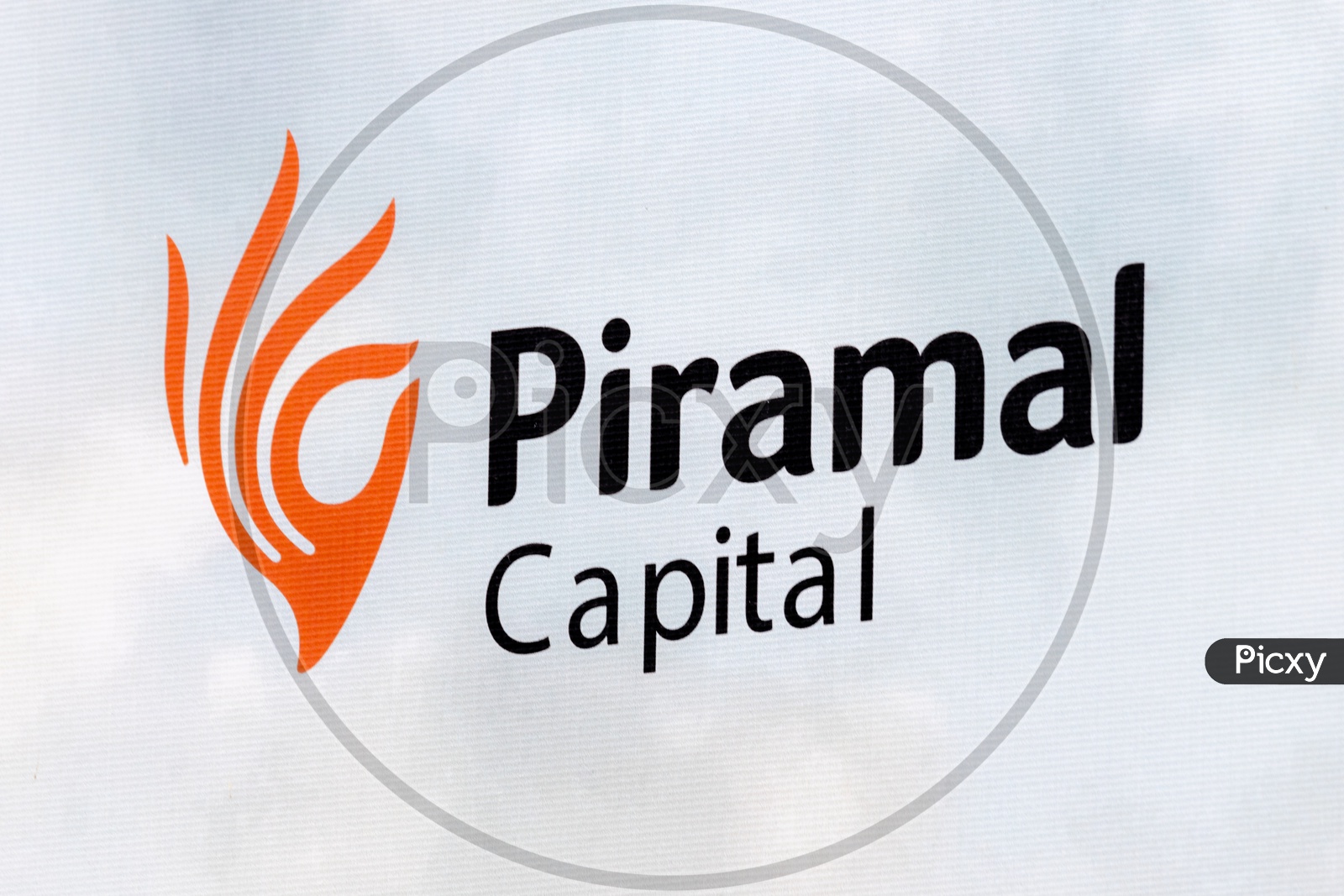 Piramal Capital Logo